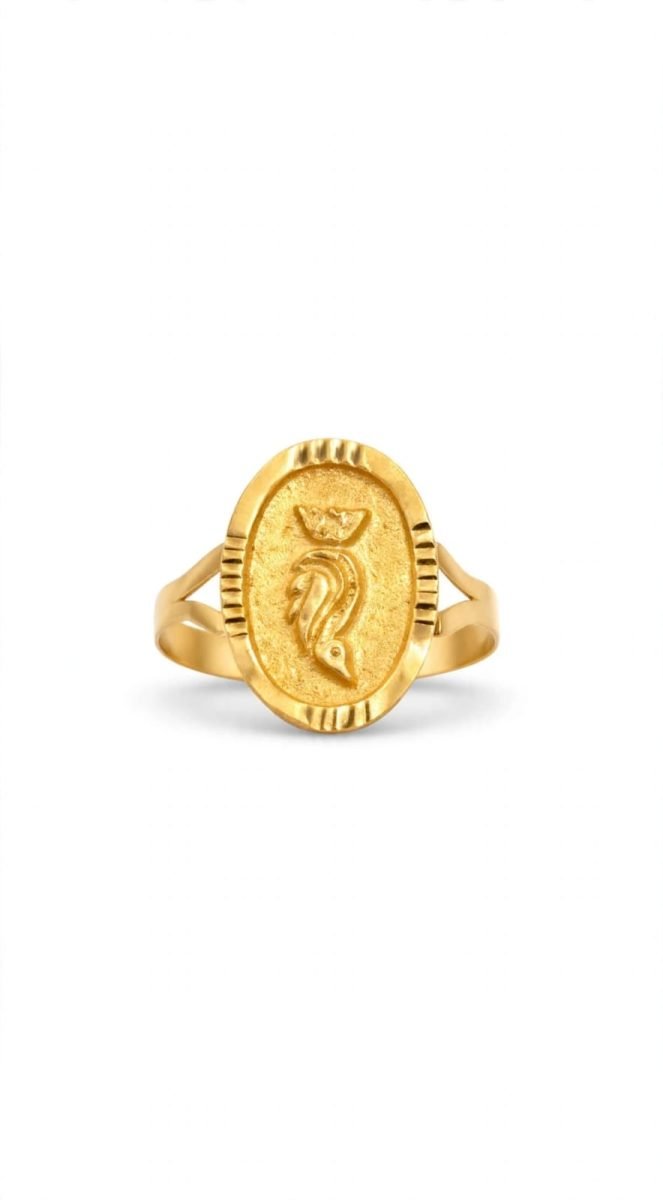 Heritage Oval Signet Gold Ring