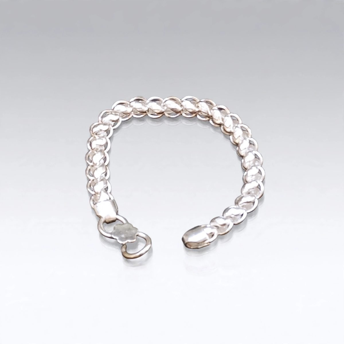 Classic Interlocking Silver Link Bracelet
