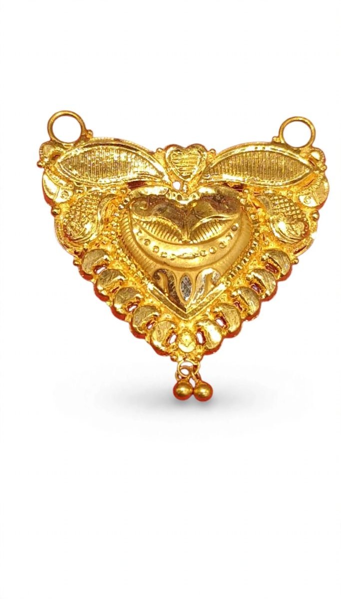 Ornate Heart-Shaped Filigree Gold Mangalsutra Pendant