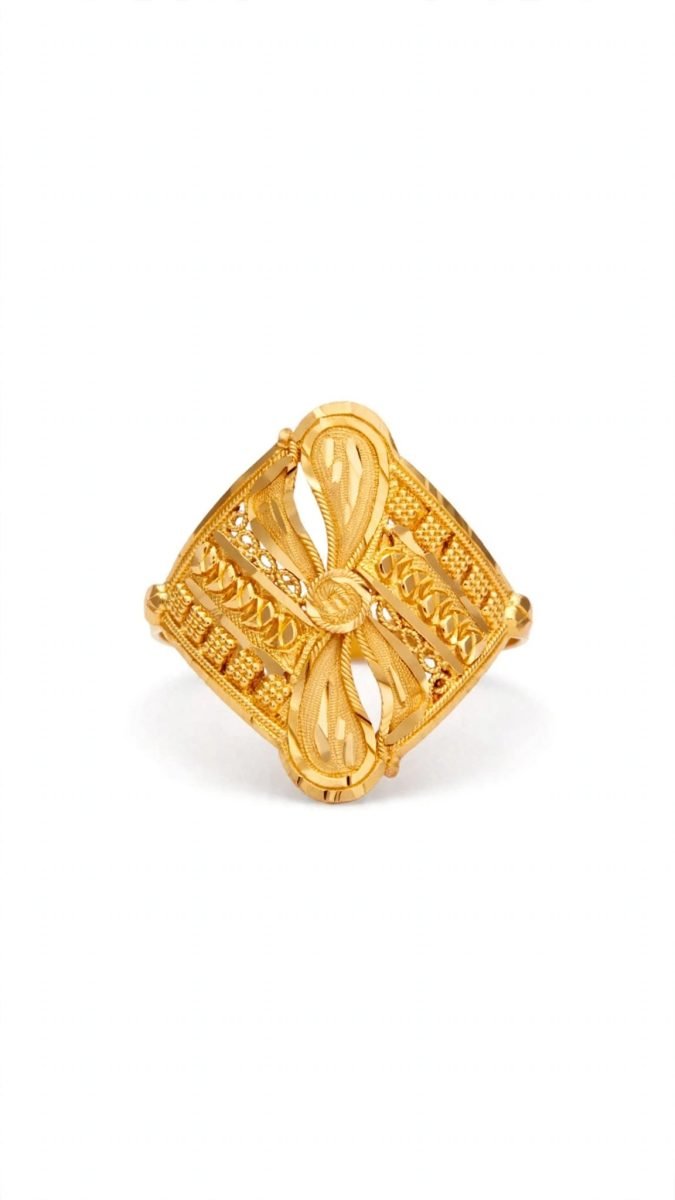 Royal Filigree Ribbon & Lattice Gold Cocktail Ring
